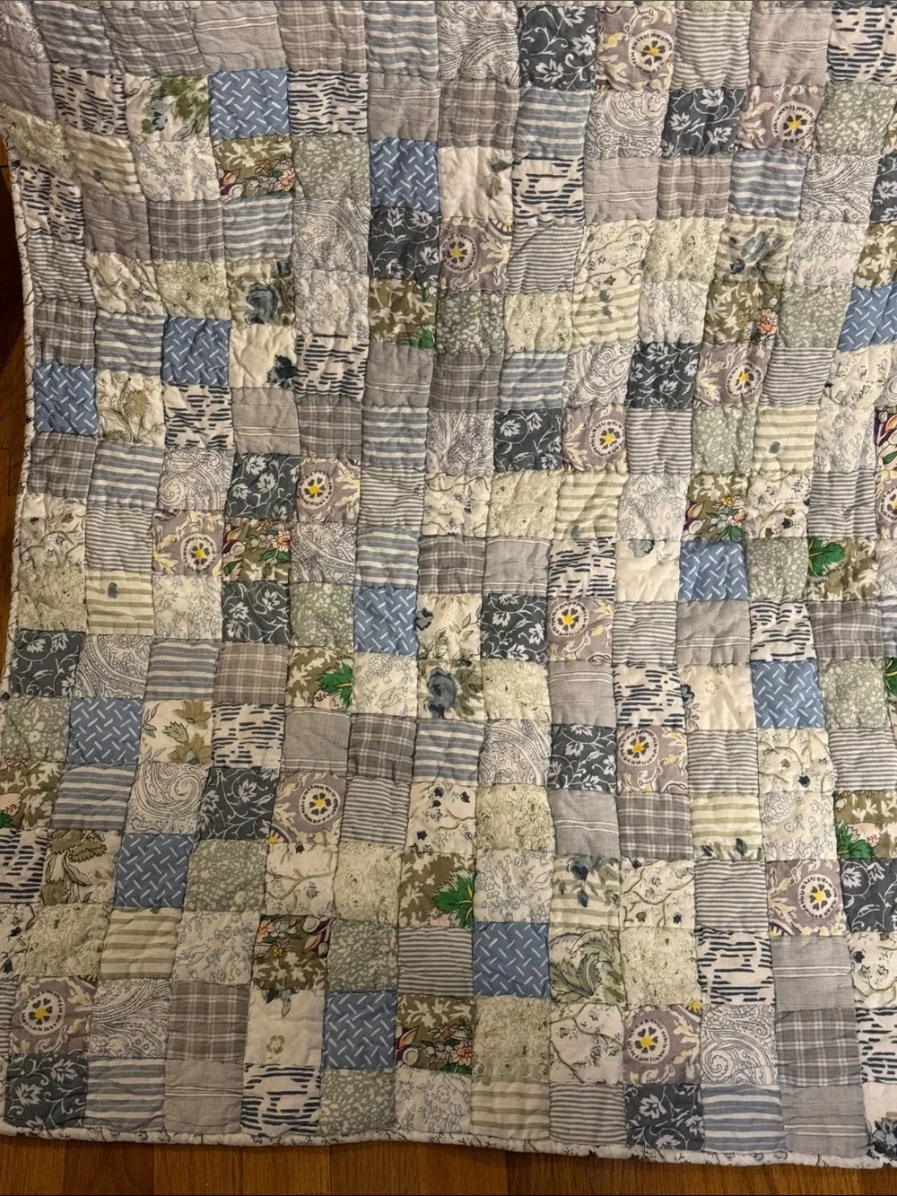 [EUC] GARNET HILL Postage Stamp Cotton Patchwork Quilt Twin Size